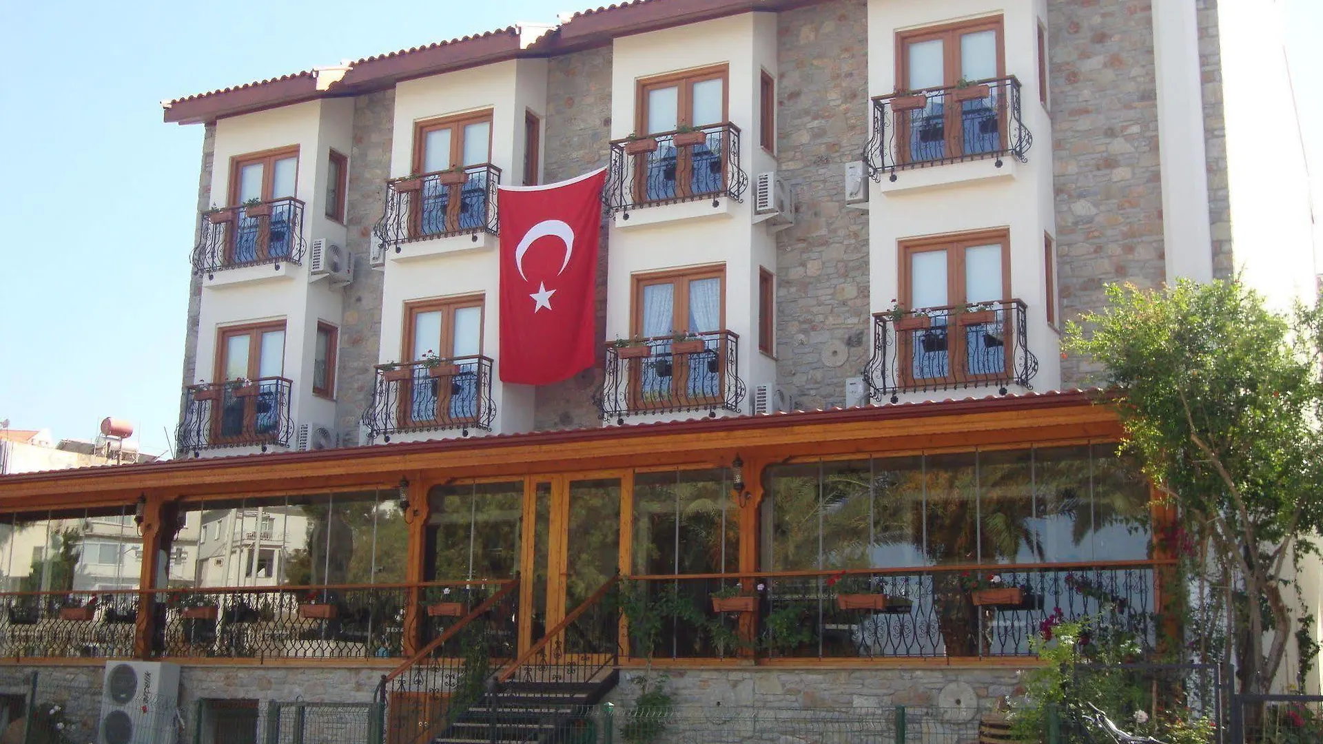 Konak Tuncel Efe Datca Hotel